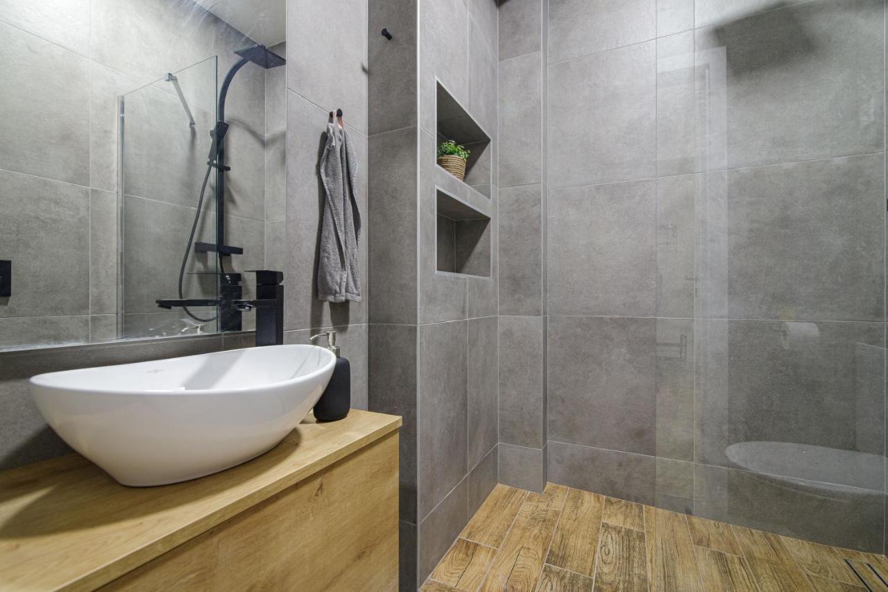 Luxury Apartments Stud - Vb Ostrava Ngoại thất bức ảnh